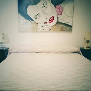 casina-del-sud.lecce-hotels.com/